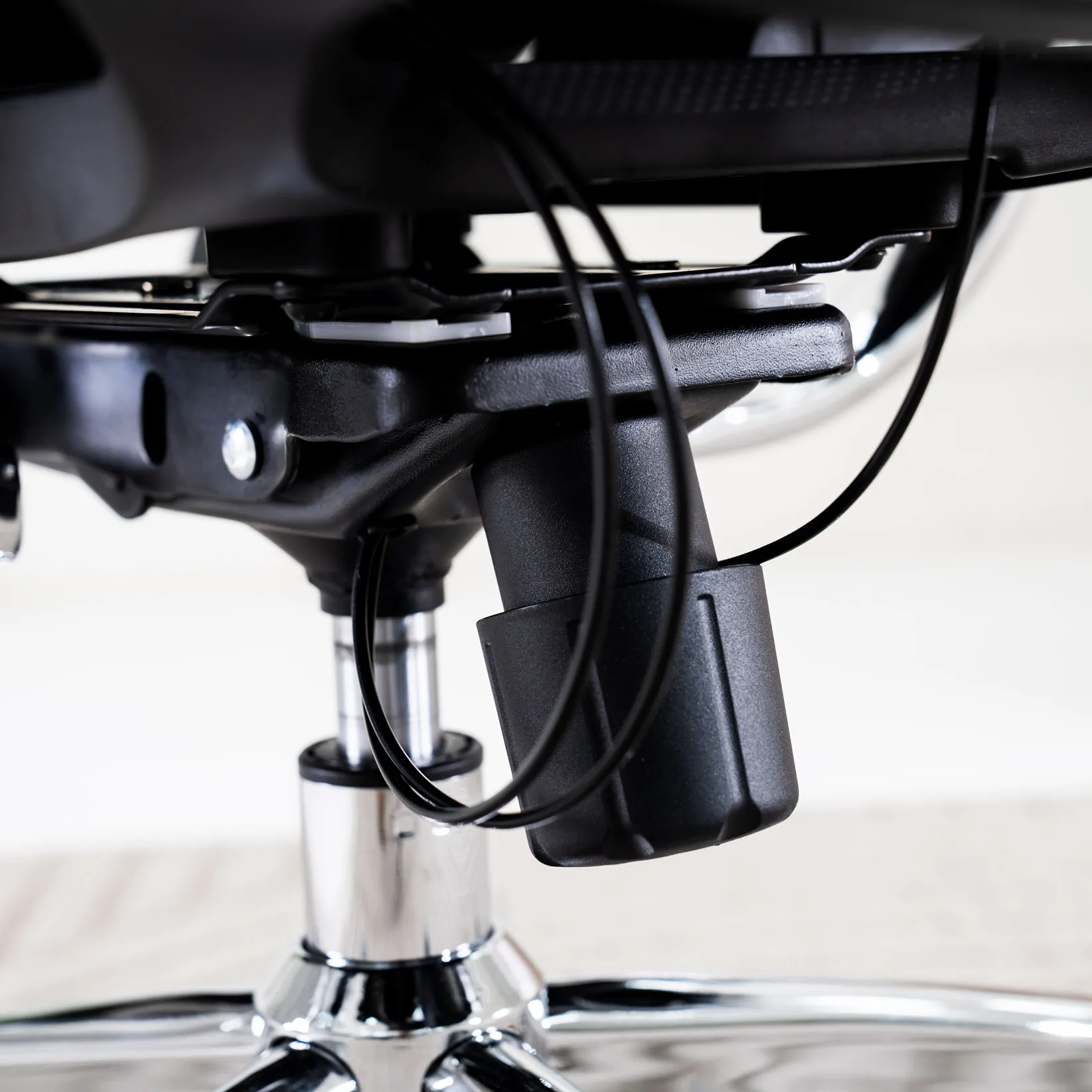 Alford High Back Office Chair -Black thumbnail 16