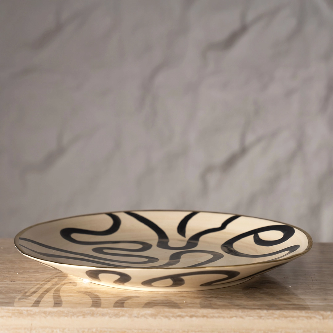 Auric Ceramic Plate Cream/Black -40.5×40.5×4.5cm thumbnail 3