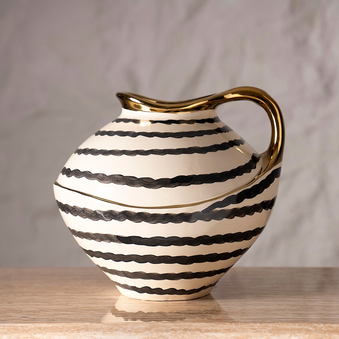 Auric Ceramic Vase Cream/Black