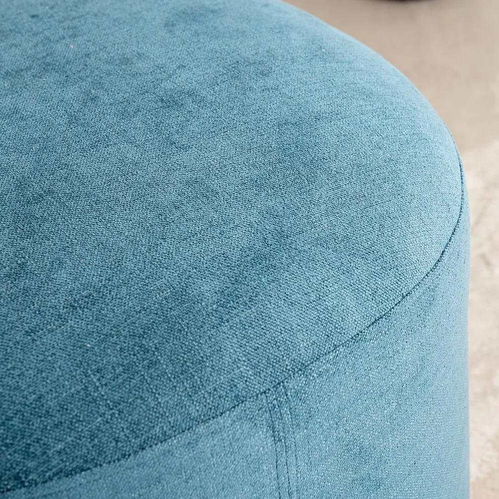 Dante Round Pouffe thumbnail 3