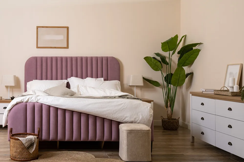 Lucy Bed