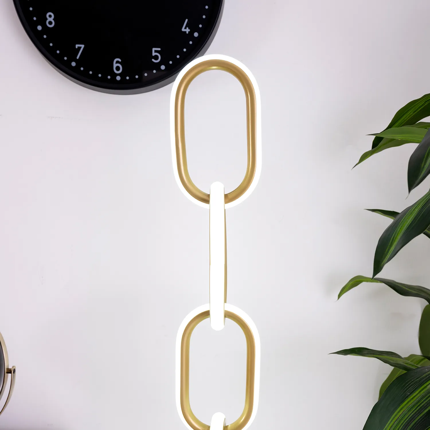 Iya Floor Lamp thumbnail 4