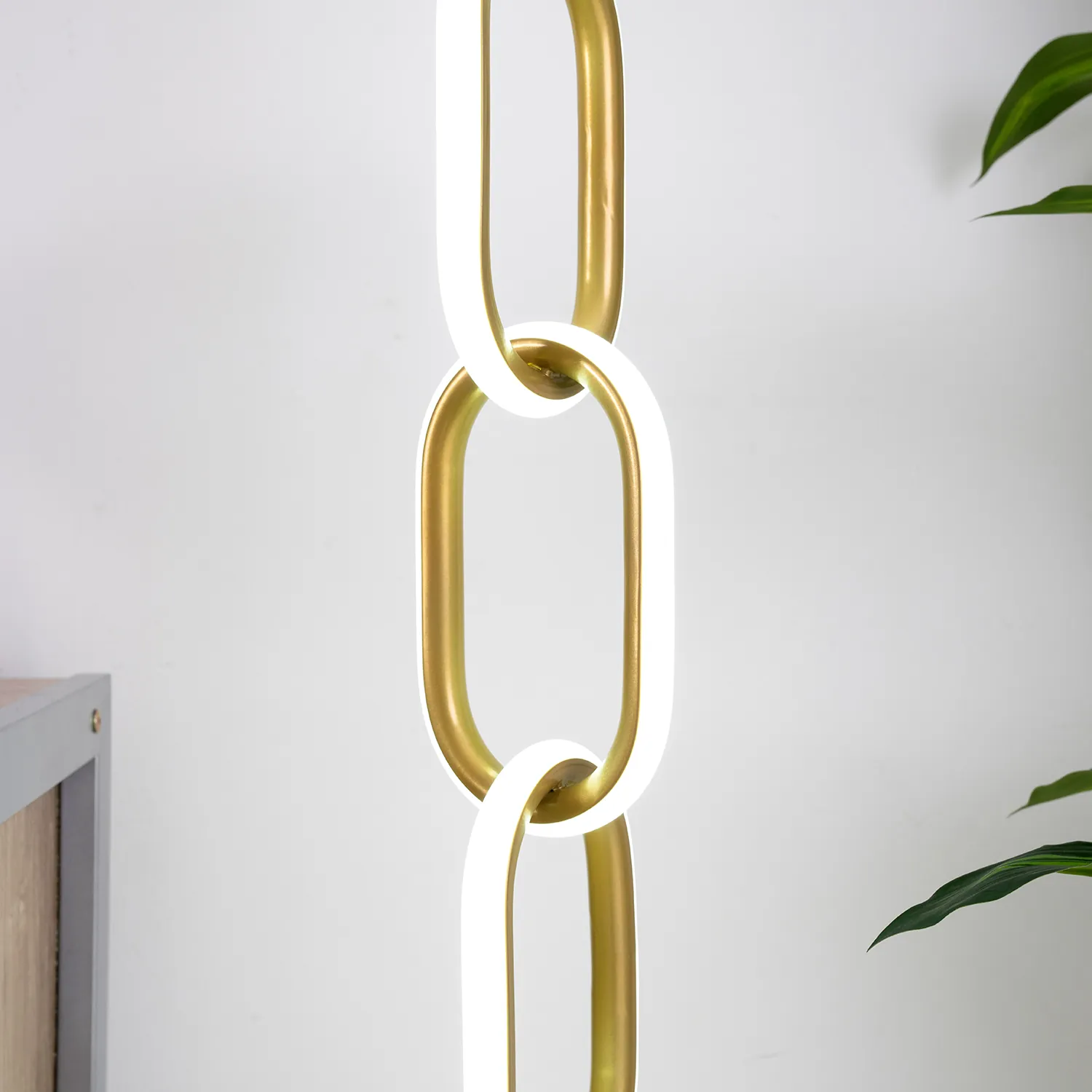 Iya Floor Lamp thumbnail 5