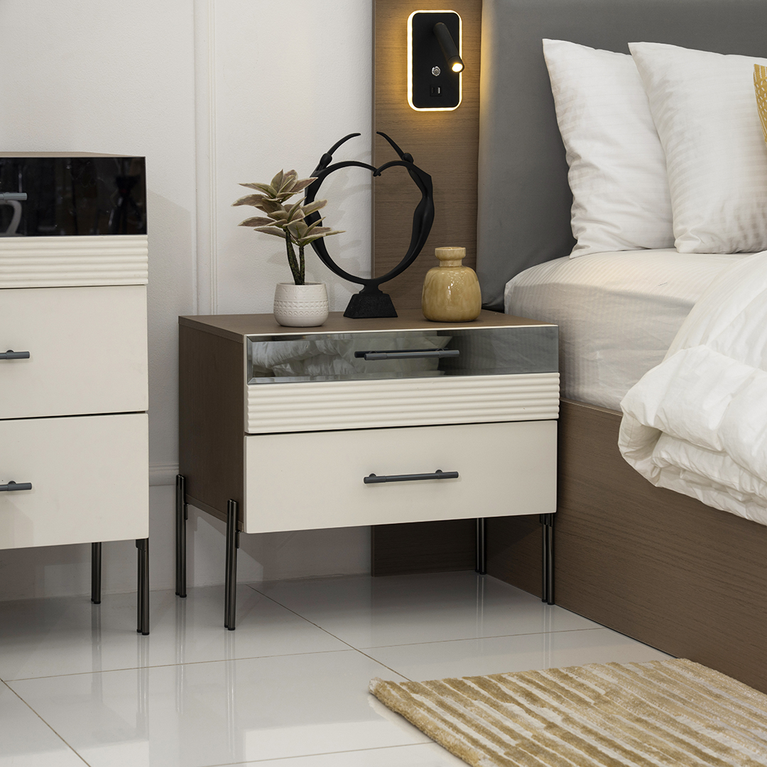 Keo Bedroom Set thumbnail 2