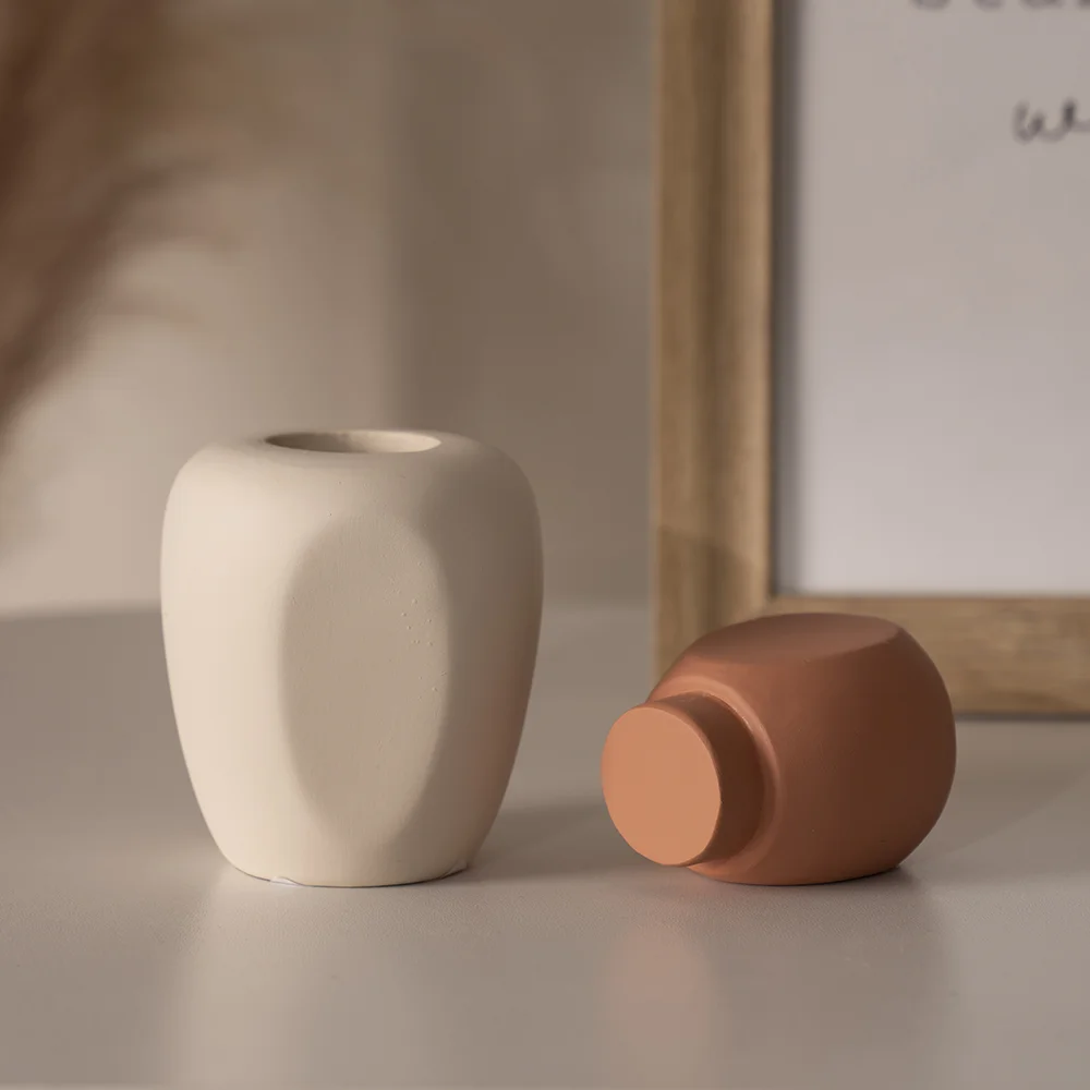 Rabaque Polyresin Terracota Biege Deco Jar -8x6x15cm