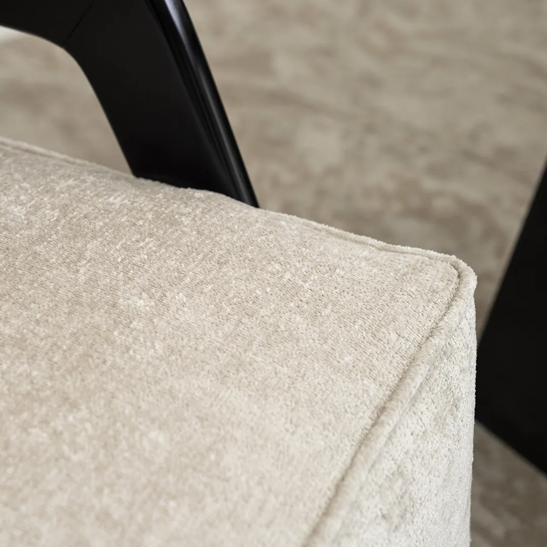 The Flex Lounge chair with Table thumbnail 4