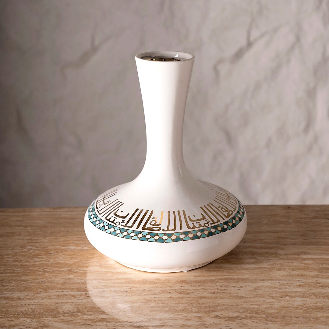 Taliah Ceramic Vase White/Gold thumbnail 5
