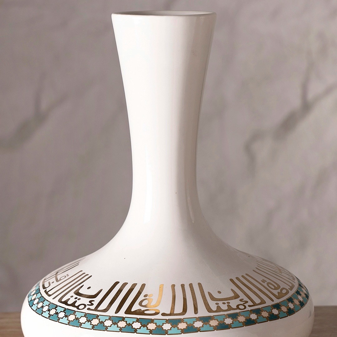 Taliah Ceramic Vase White/Gold thumbnail 4