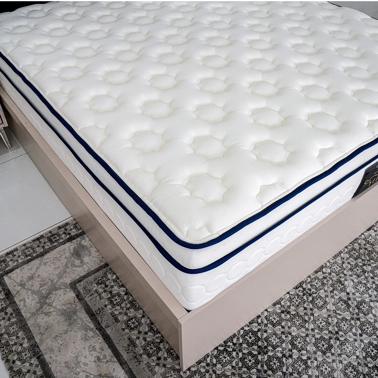Yuri Gel-Infused Memory Foam Pocket Spring Mattress thumbnail 3