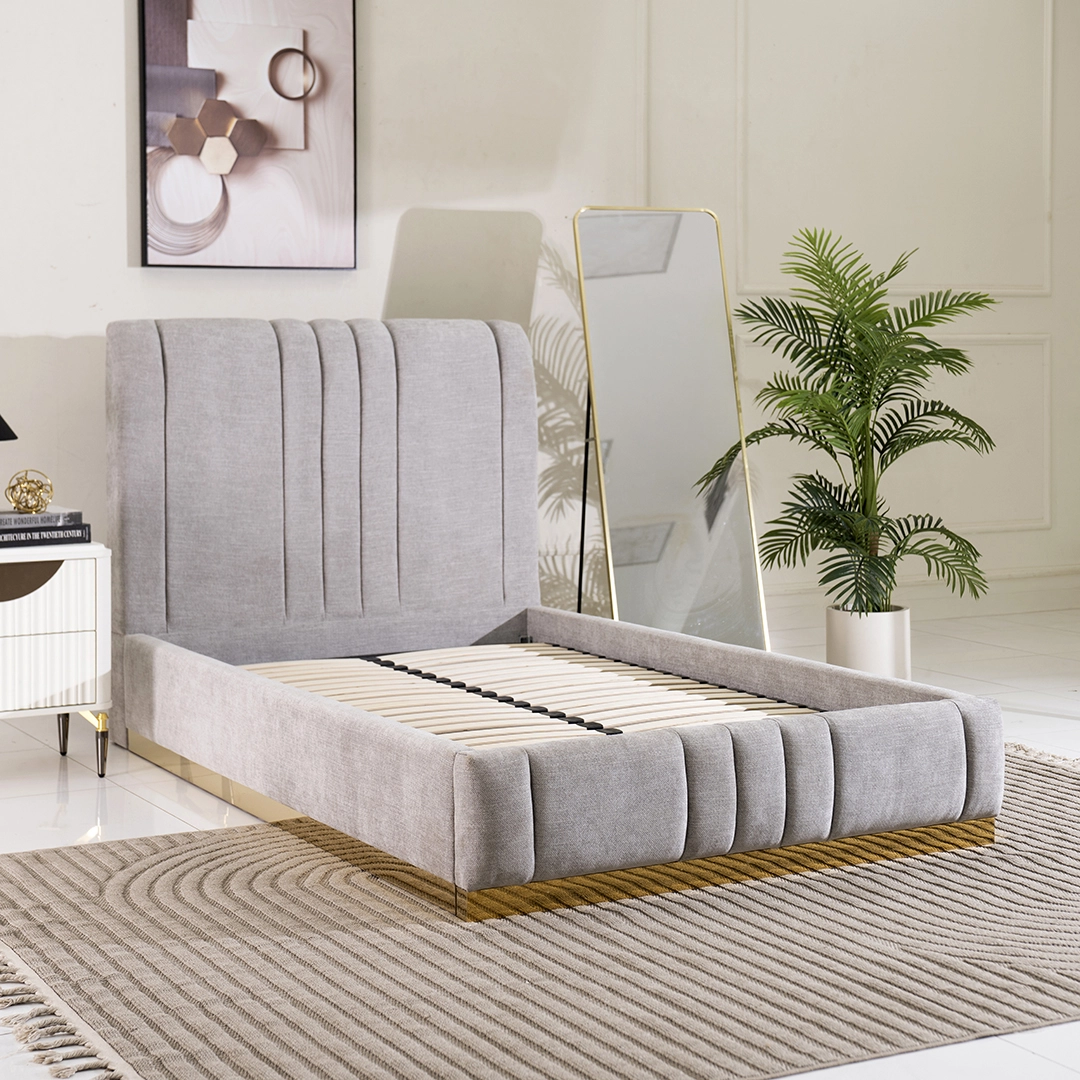 The Zoya Bed thumbnail 3